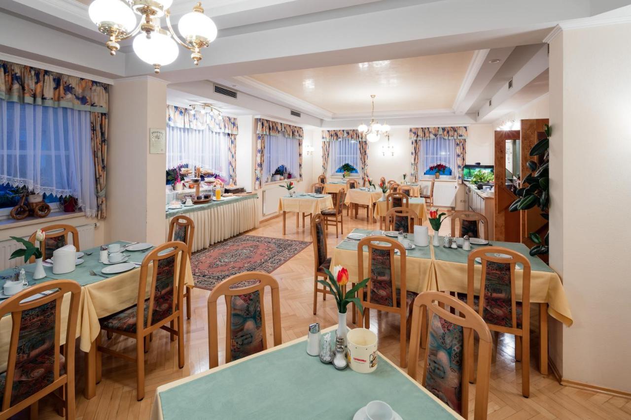 Gasthaus Pension Zum Lustigen Steirer ブルック・アン・デア・ムーア エクステリア 写真