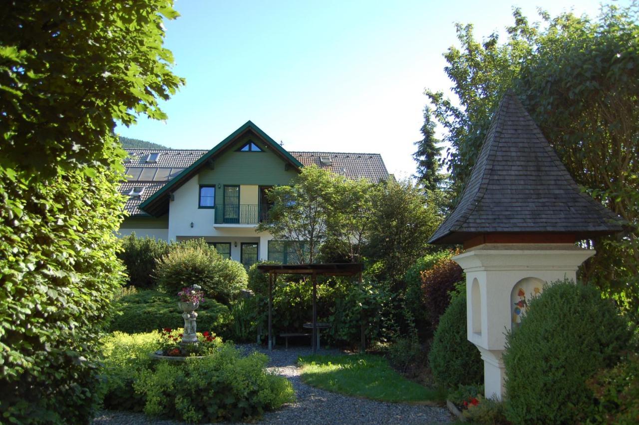 Gasthaus Pension Zum Lustigen Steirer ブルック・アン・デア・ムーア エクステリア 写真