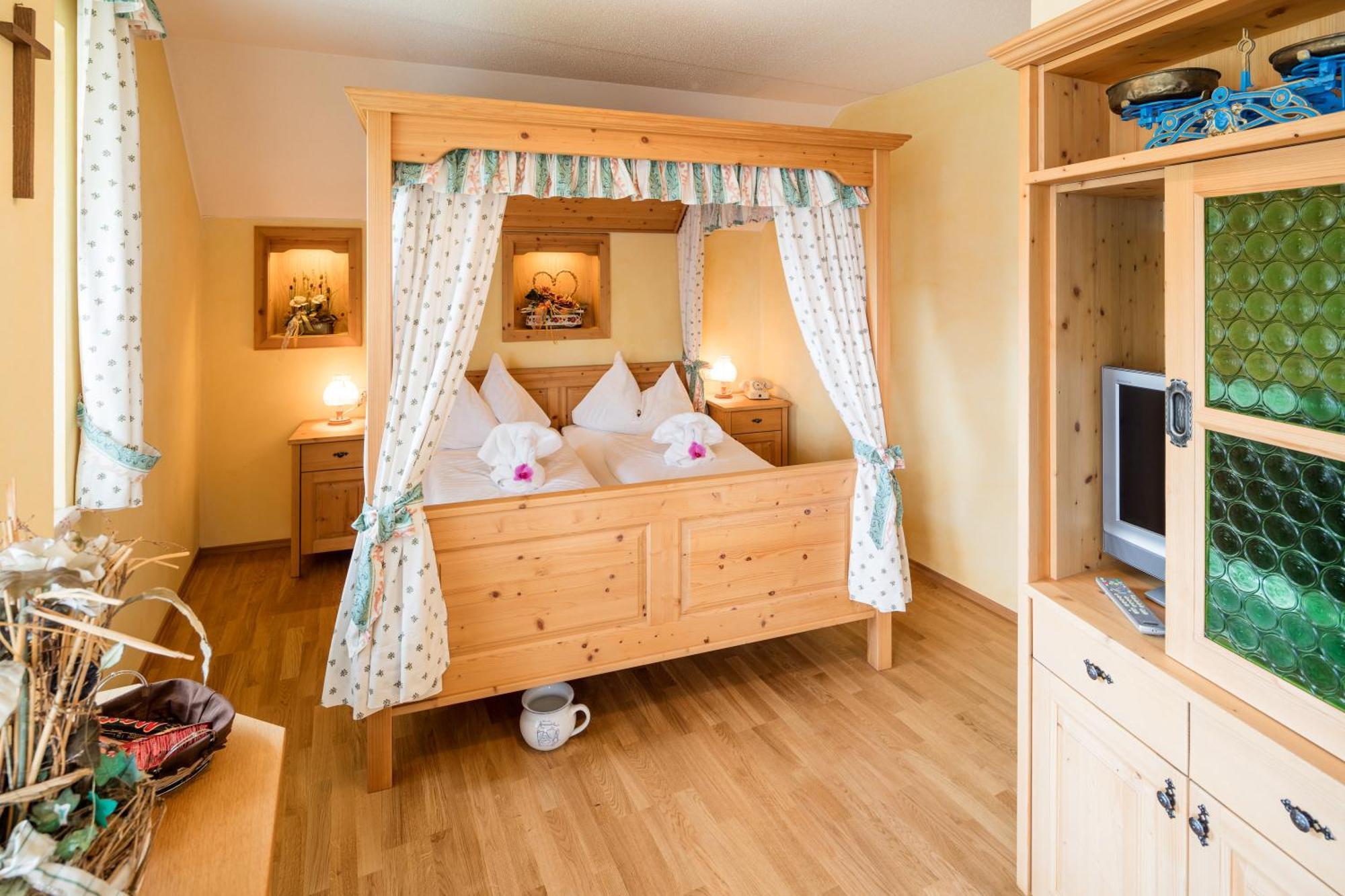 Gasthaus Pension Zum Lustigen Steirer ブルック・アン・デア・ムーア 部屋 写真
