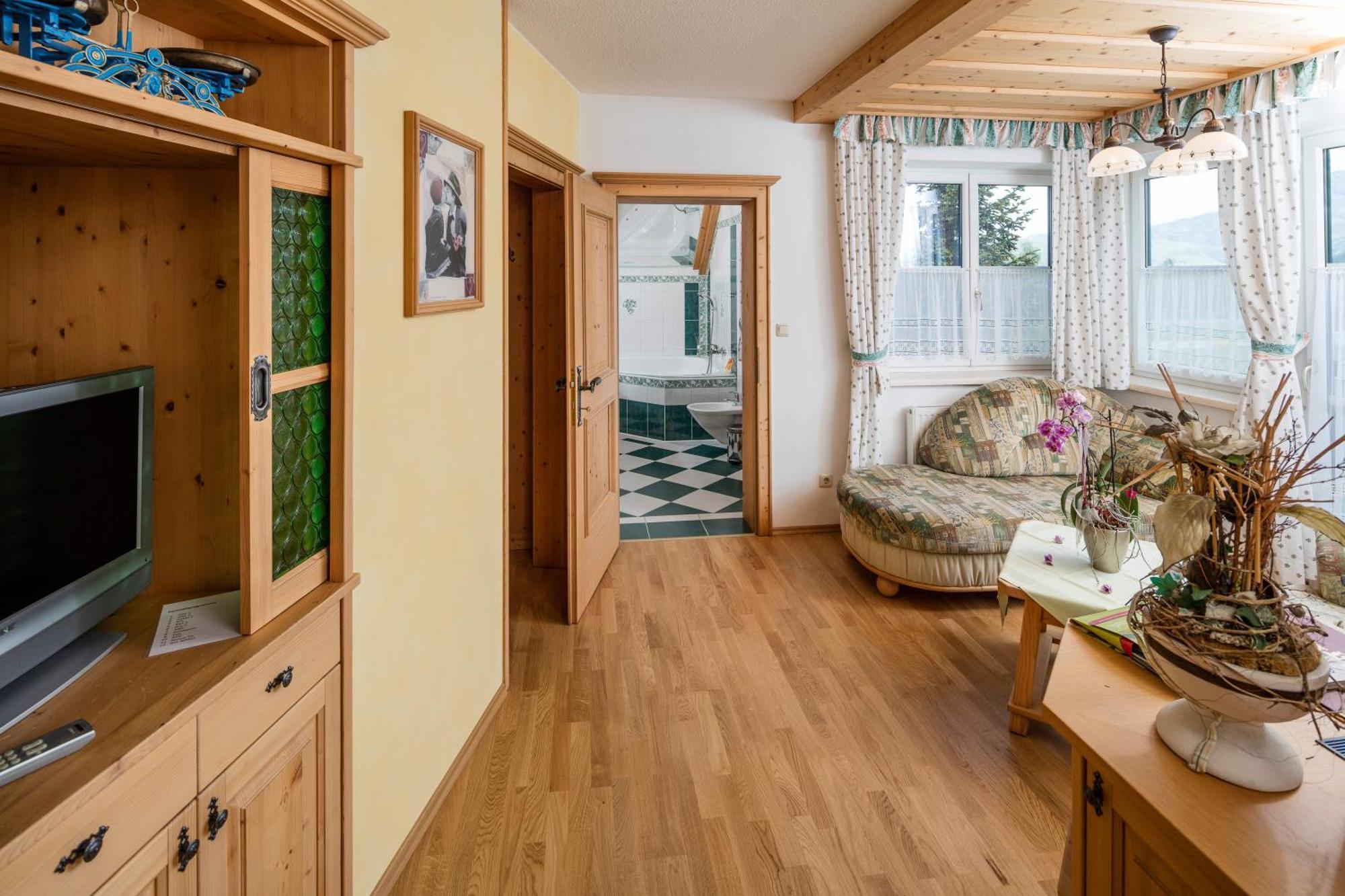 Gasthaus Pension Zum Lustigen Steirer ブルック・アン・デア・ムーア 部屋 写真